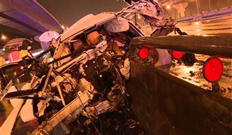 BMW國道撞分隔島3死　車禍畫面曝