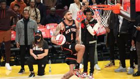 ▲尼克塔潘（Obi Toppin）以92分拿下灌籃大賽冠軍。（圖／翻攝自NBAALLStar推特）