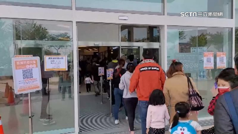 連鎖Outlet試營運　2萬人朝聖