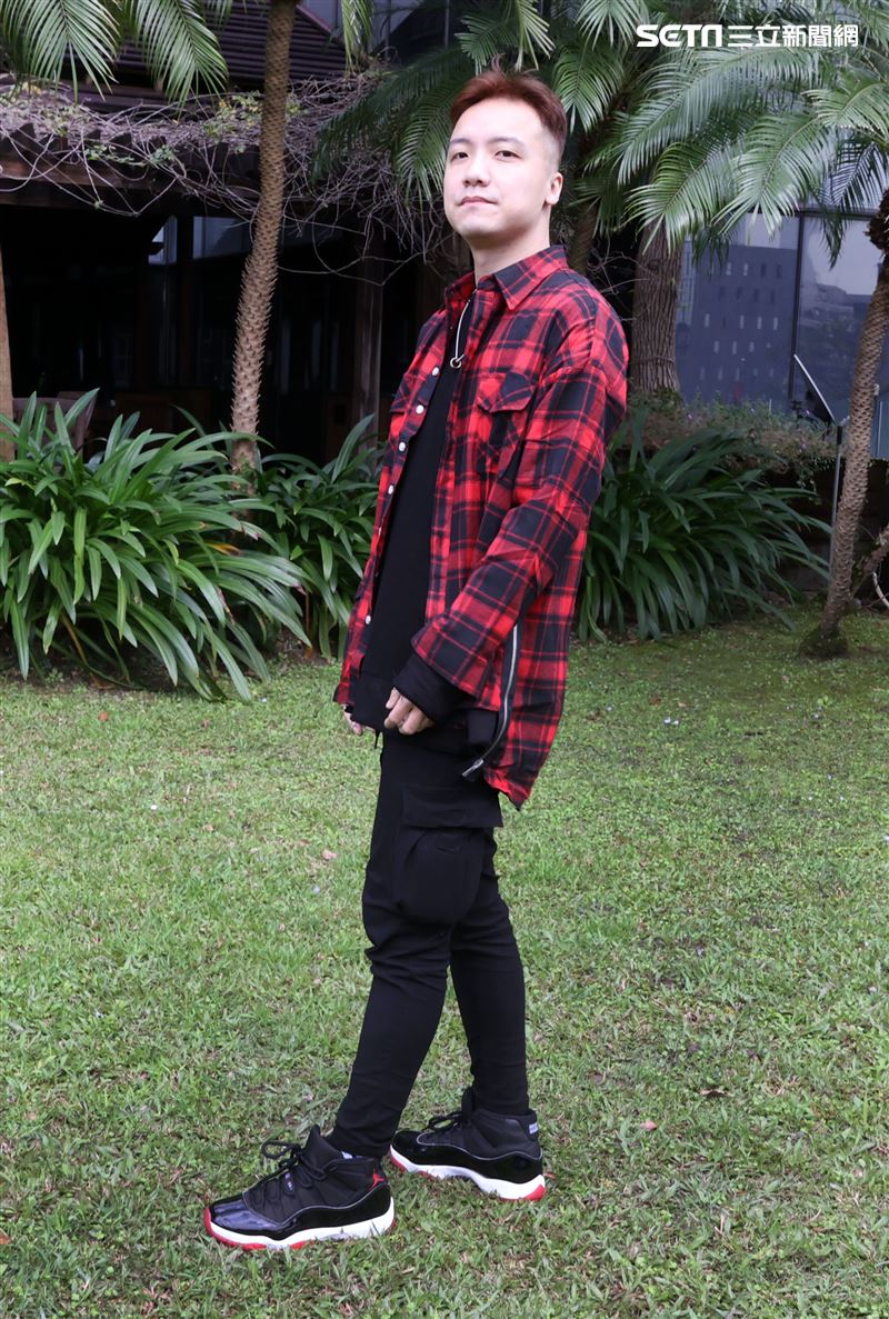 圤智雨導演三立新聞網專訪。（記者邱榮吉/攝影）