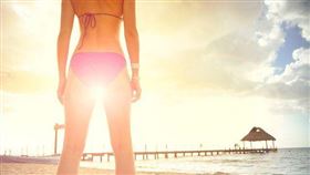 比基尼,海灘(圖／Pixabay)