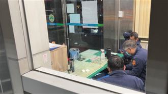 警值勤追劇滑手機　遭檢舉諷高級保全