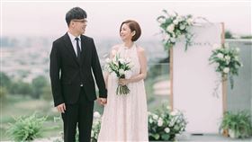 前MP魔幻力量凱開與前經紀人娃娃步入禮堂。（圖／翻攝自kaikai_whoknows IG）