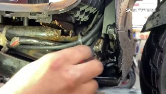 騎士閃人急煞車台斷2截　技師曝原因