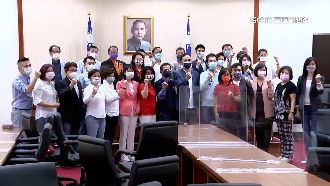 朱「共識營」都自己人　黨員怒喊不公