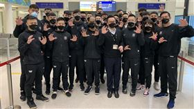 ▲中華男籃前往東京成田機場。（圖／中華民國籃球協會提供）