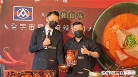 港星杜汶澤出席全聯「小杜良品」麻辣鴨血開賣記者會。（圖／記者馮珮汶攝）