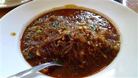 螞蟻上樹（圖／攝影者Ewan Munro, Flickr CC License）(https://goo.gl/bxLxAd)