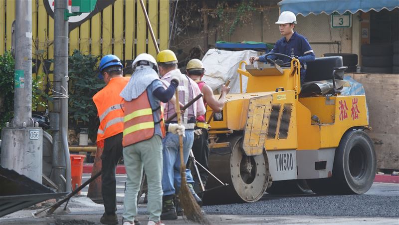勞動部調查　13%勞工曾沒領加班費