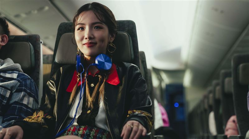 女星拉空姐跳千手觀音　小樂看完嗨翻