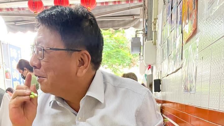 潘孟安貼挺香菜照　蘇貞昌妙回網笑翻