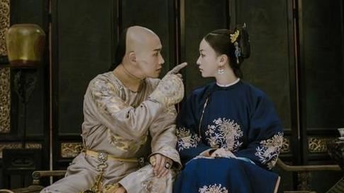 令妃惹怒乾隆　爬上龍床出這招秒消氣