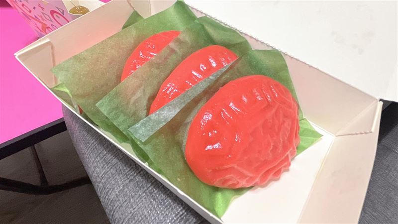她紅龜粿1吃法被嫌爆　饕客反激推