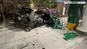 消防栓,號誌箱,剎車,高雄,車禍,