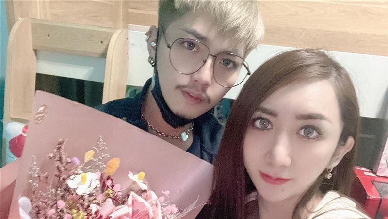 罔腰爆3月拍婚紗　放閃男友曝光喜訊