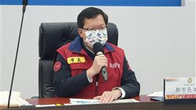 鄭文燦主持防疫專案會議桃園市長鄭文燦23日上午主持防疫專案會議表示，亞旭電腦23日全面復工，市府推動清零計畫，已在22日完成集中檢疫所最後一批共250人的採檢，全數陰性，預定在24日解隔離，並進行7天自主健康管理。中央社記者吳睿騏桃園攝  111年2月23日