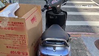 婦回收紙箱放門口　飛走害人摔車挨告