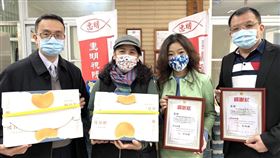 ▲(圖左至右)洪明儒律師、惠民盲校的院長、晶璽何修榕總經理、企業界朱董事長（圖／業者提供）