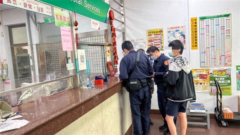 斷手男狂砸理賠金抖內　媽媽一來慘了
