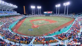 台灣大賽G3澄清湖球場球迷。（圖／記者王怡翔攝影）