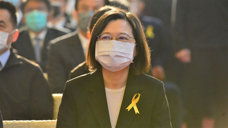 小英：感謝海董堅持顧台灣、保護民主