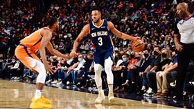 ▲麥考倫（CJ McCollum）攻下32分，幫助鵜鶘擊敗太陽。（圖／翻攝自鵜鶘推特）