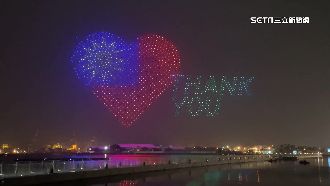 高雄台灣燈會加碼　無人機展演順利