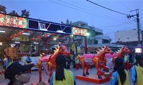 ▲神情威嚴的火馬一字排開，非常壯觀。（圖／翻攝自蕃薯厝順天宮官方網站）