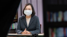 蔡英文為「2022 北美洲海外台灣人二二八75周年紀念會」錄製影片(總統府提供)