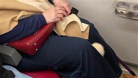 台鐵,悲情牌,拐杖,讓位(翻攝自 Dcard)