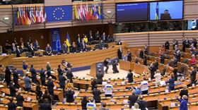 烏克蘭總統澤倫斯基（Volodymyr Zelenskiy）歐洲議會演講，全場起立鼓掌▲（圖／翻攝自歐洲議會官網）