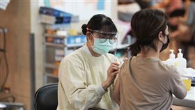 接種疫苗/打針(亞東醫院提供)