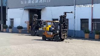 男職災右手斷3指求償　公司：還好吧