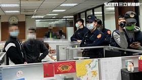 邱于芸報警,警方進入台開協搜公司大小章、金鑰。（圖／現場人士提供）