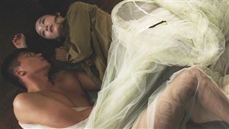 男星全裸交纏官夫人！情色床戲曝光