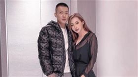 鳳梨與辣女友（圖／翻攝自@dj__ola IG）