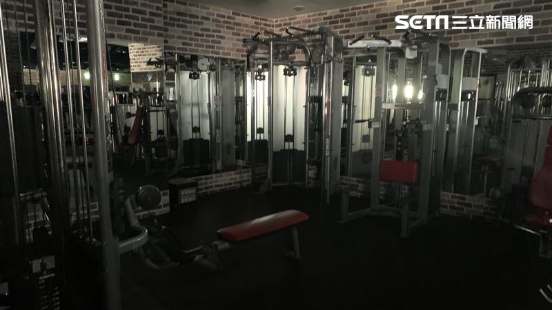 停電瞬間黑一片！健身工廠遭殃：停課