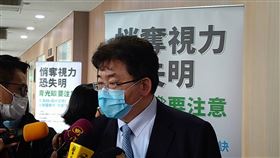 呂大文醫師說明青光眼