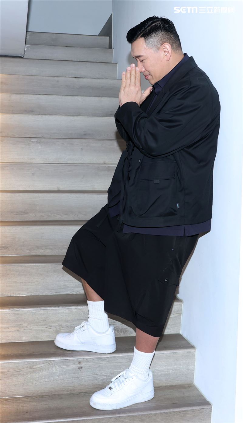 杜汶澤麻辣鴨血三立新聞網專訪。（記者邱榮吉/攝影）