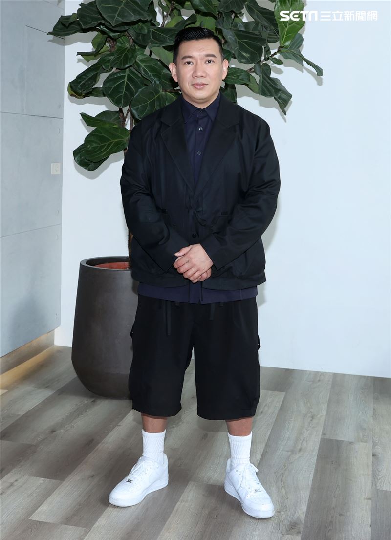 杜汶澤麻辣鴨血三立新聞網專訪。（記者邱榮吉/攝影）