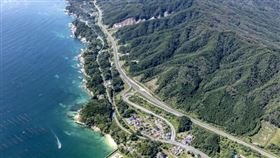 連接青森縣八戶市及仙台市的三陸沿岸道路2021年12月全線通車，全長約359公里幾乎完全不收費。（圖／翻攝自日本國土交通省東北地方振興局官網https://tohoku-fukkoudouro.jp/）