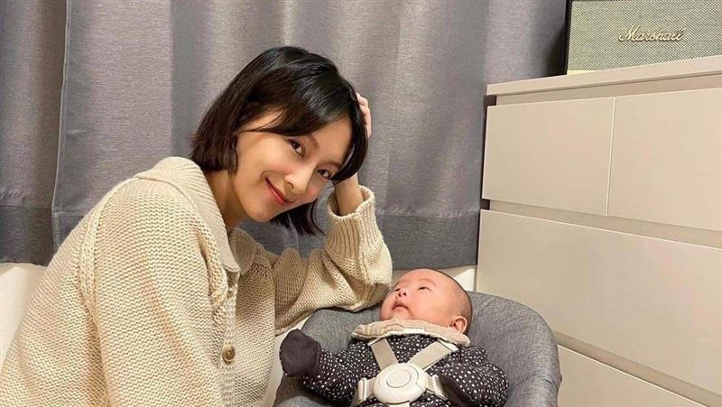 台8比基尼上陣　天驕女星產子噴全身