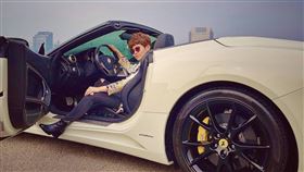 法拉利歌手朱佳期 固力狗娛樂提供