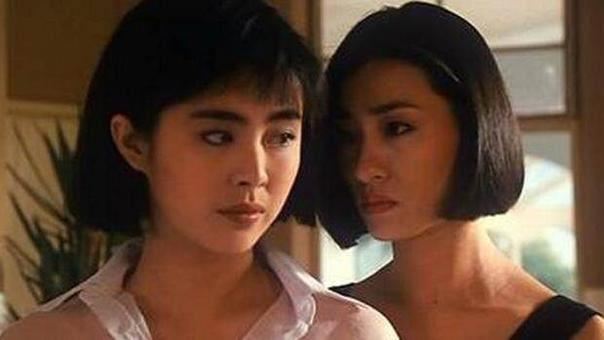 王小鳳（右）過去曾紅極一時，後來淡出演藝圈。（圖／翻攝自微博）