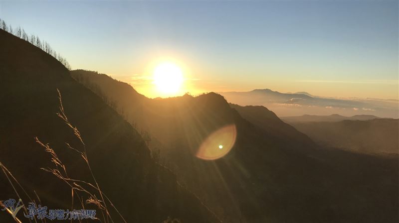 印尼爪哇驚奇旅遊　火山日出美不勝收