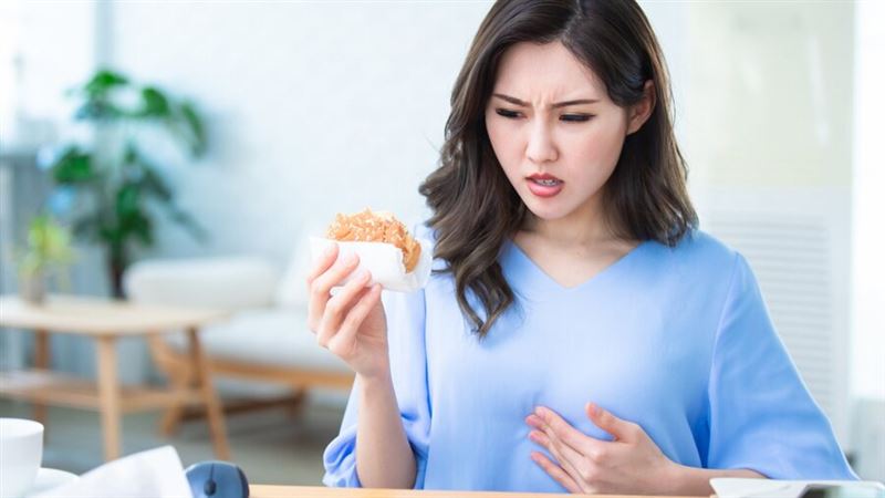 胃食道逆流症狀？兩類食物要避免