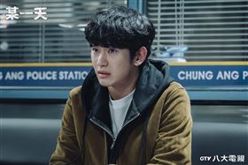 金秀賢,車勝元,玄彬,楊慶元。八大提供