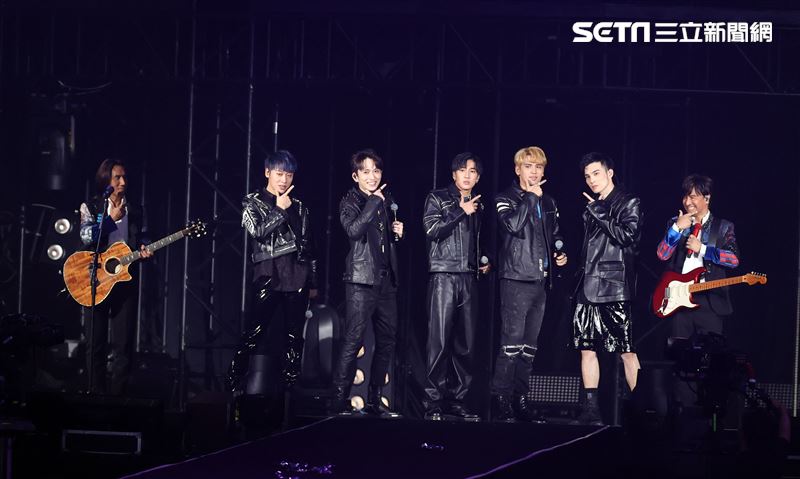 動力火車「都是因為愛」台北演唱會嘉賓Talking3。（記者邱榮吉/攝影）