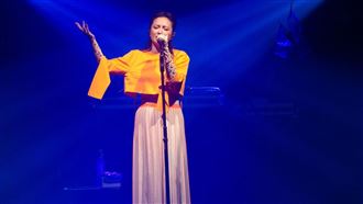 飛開唱驚見台下一幕　秒崩潰喊輸錢了