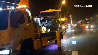 國道2車追撞　駕駛哭找「護身符」